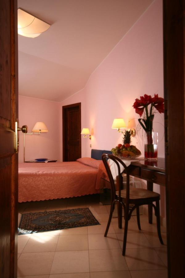 Casa Oliva Albergo Diffuso Bargni Esterno foto