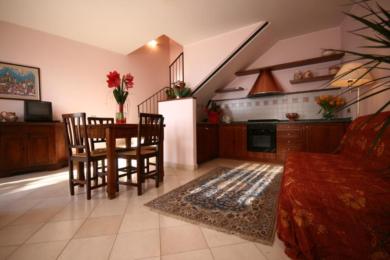 Casa Oliva Albergo Diffuso Bargni Esterno foto