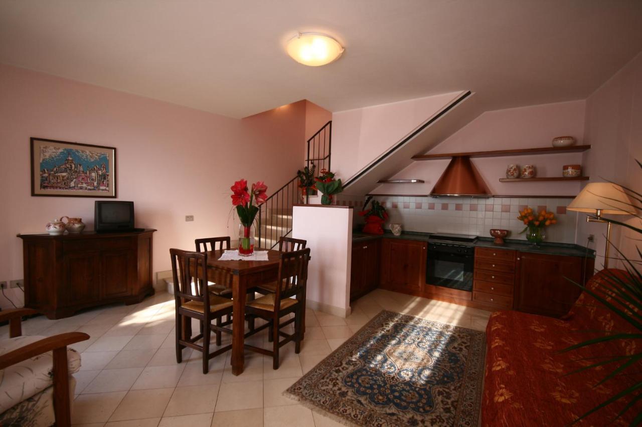 Casa Oliva Albergo Diffuso Bargni Esterno foto